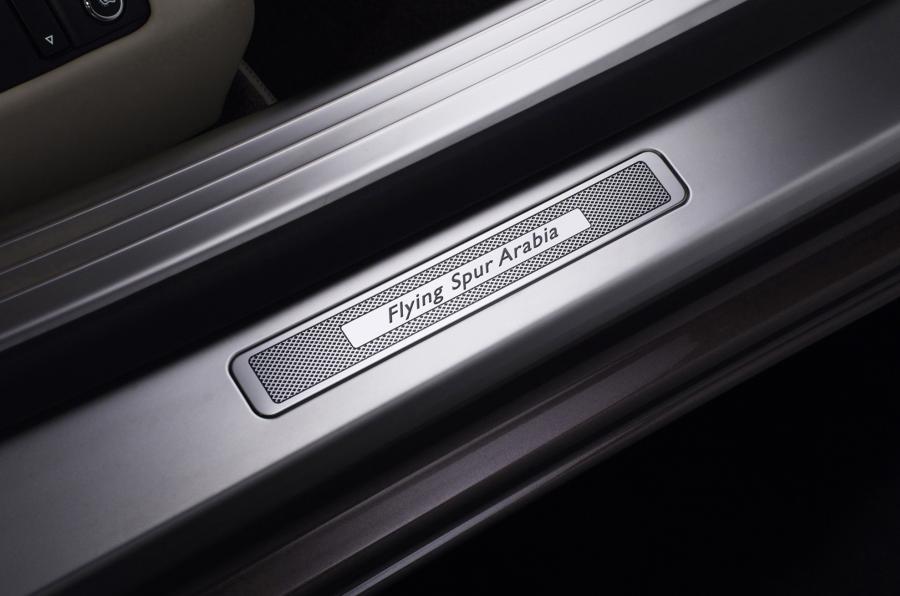  Bentley Continental Flying Spur Arabia 2010 года  (фото 3 из 3)